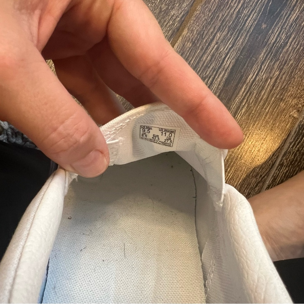 Vans Men's/womens White Slip-On Shoes - Picture 2 of 5